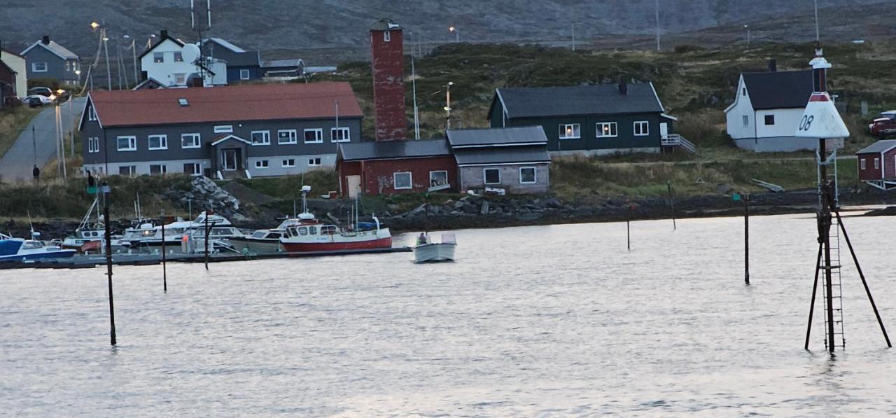Gamvik Brakkebo As Hotel Bagian luar foto